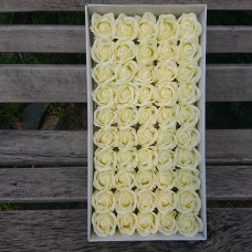 Розы мыльные  3-х слойные 5,5*4 .Цвет айвори 50 шт