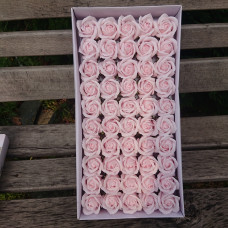 Розы мыльные  3-х слойные 5,5*4 .Цвет бледно-розовый 50 шт